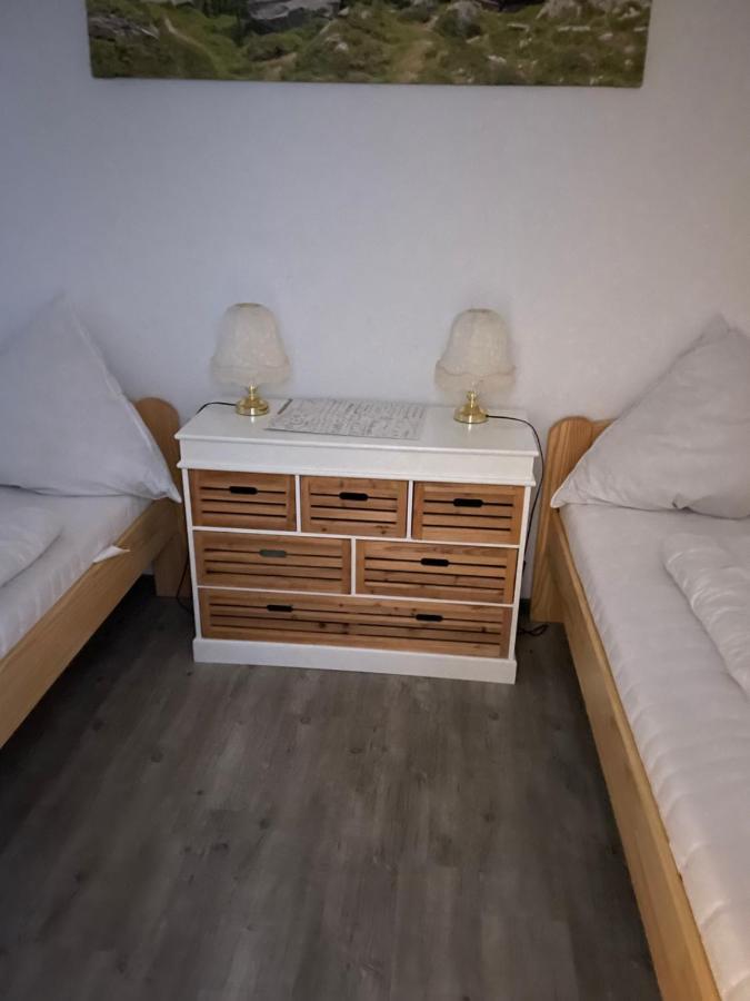 גוסלר Wohnunghahnenkleeld מראה חיצוני תמונה